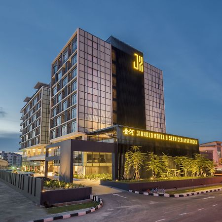 Jinhold Hotel & Serviced Apartment Miri Exteriör bild